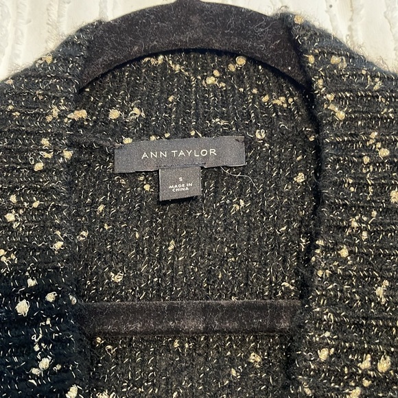 EUC Ann Taylor Cardigan - Small - Picture 4 of 10
